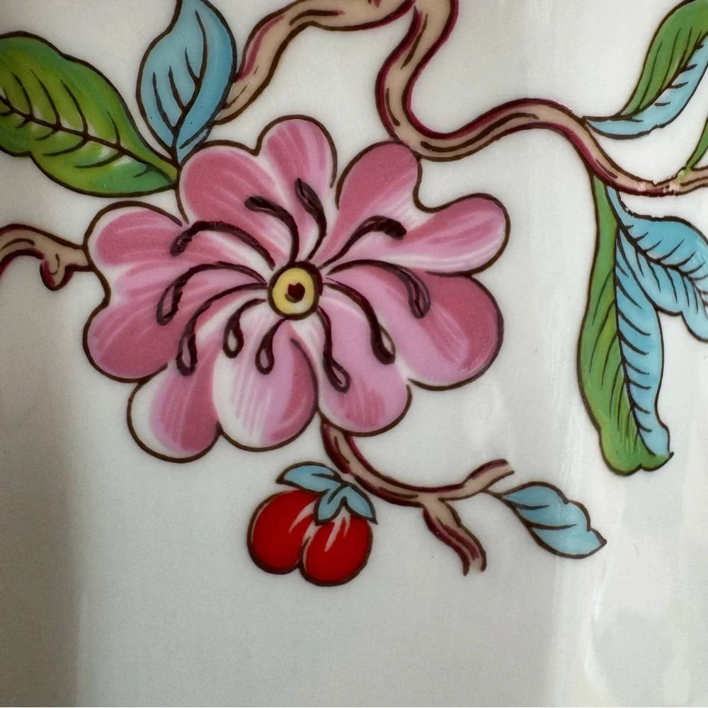 Aynsley Pembroke Gold Trim Porcelain Vase England Chinoiserie Garden Floral